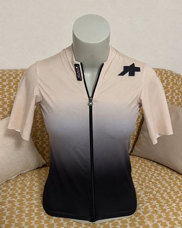 ASSOS DYORA RS Jersey S9 TARGA – Damen – Grösse M