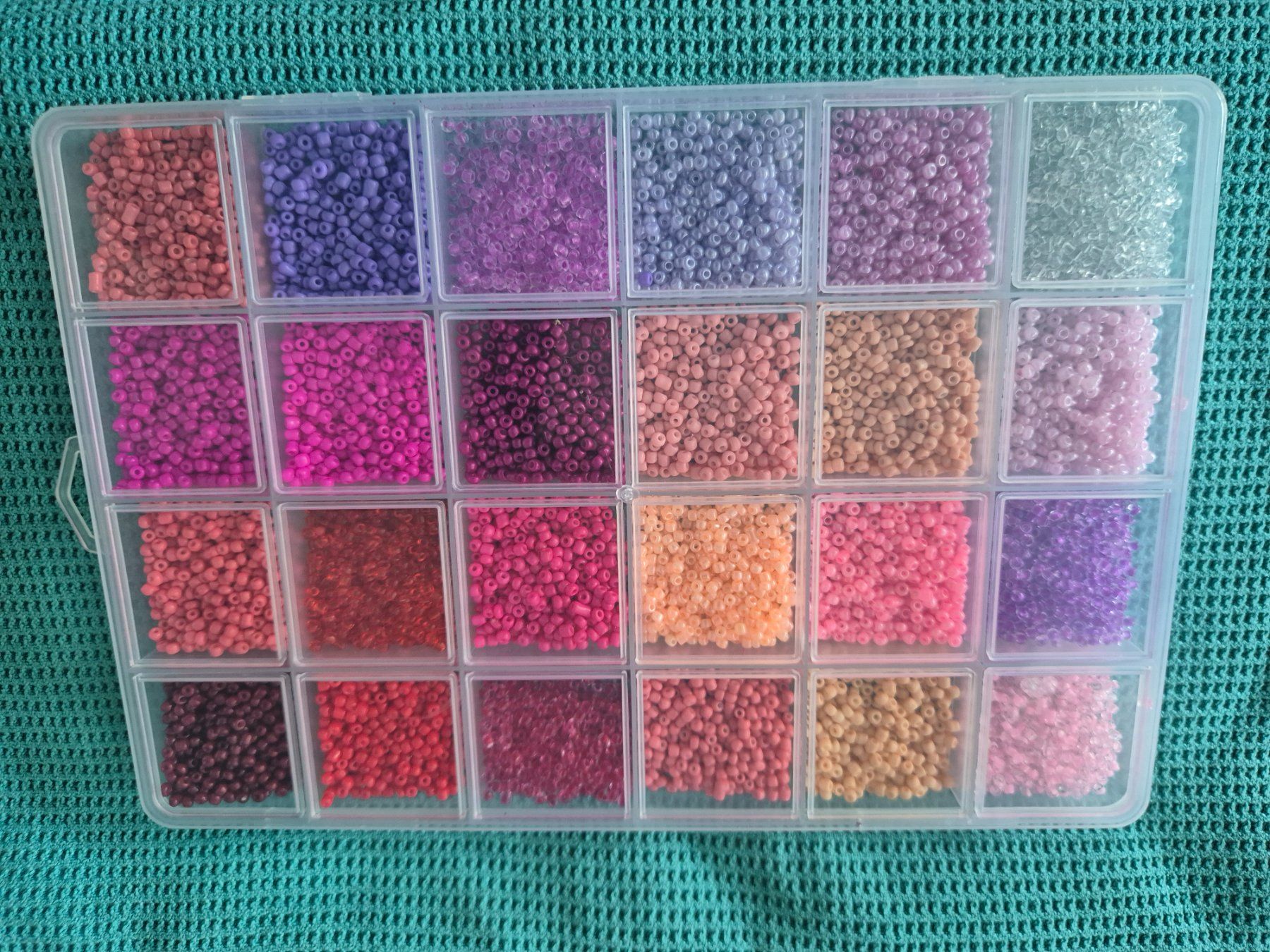 Perlen (unechte): Rocailles Perlen, 24 versch. Farben – Neu und originalverpackt aus Läufelfingen von Netti04 3