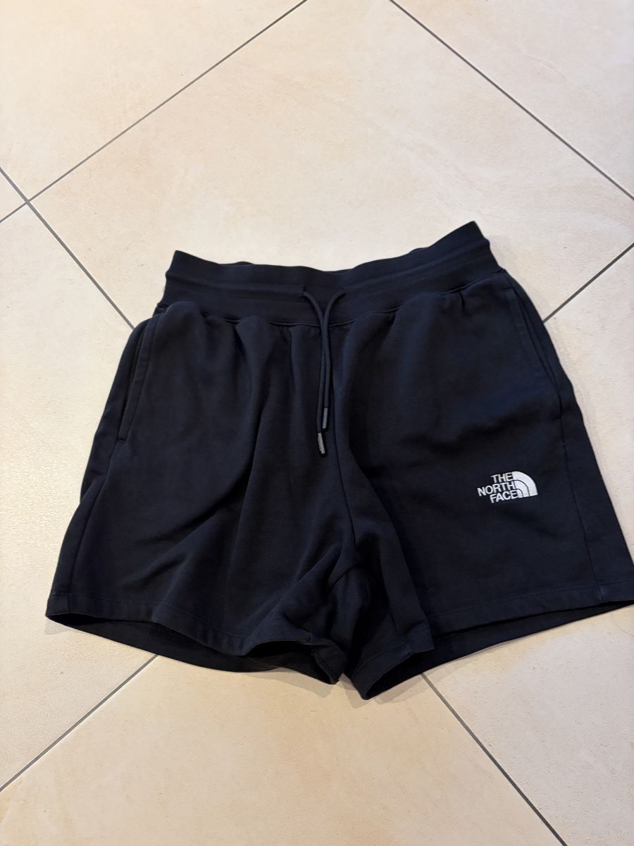 North Face Pantaloni: Shorts the north Face Gr. S  – Usato da Glarus venduto da moab21