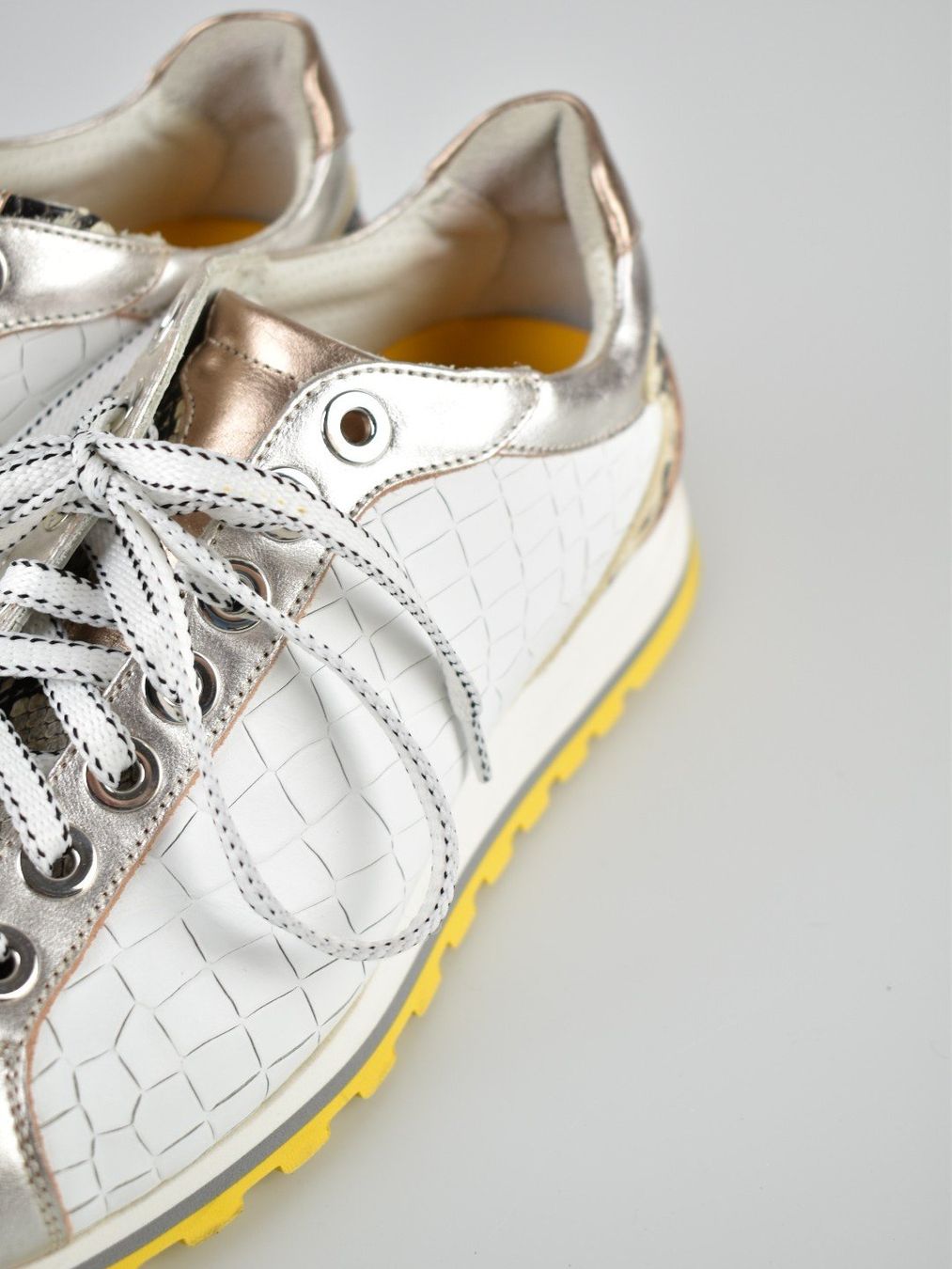 Scarpe da donna: Silvio Belli Sneaker Gr.39, neuwertig, Leder – Nuovo (secondo la descrizione) da Nürensdorf venduto da 2ND_STORY 2