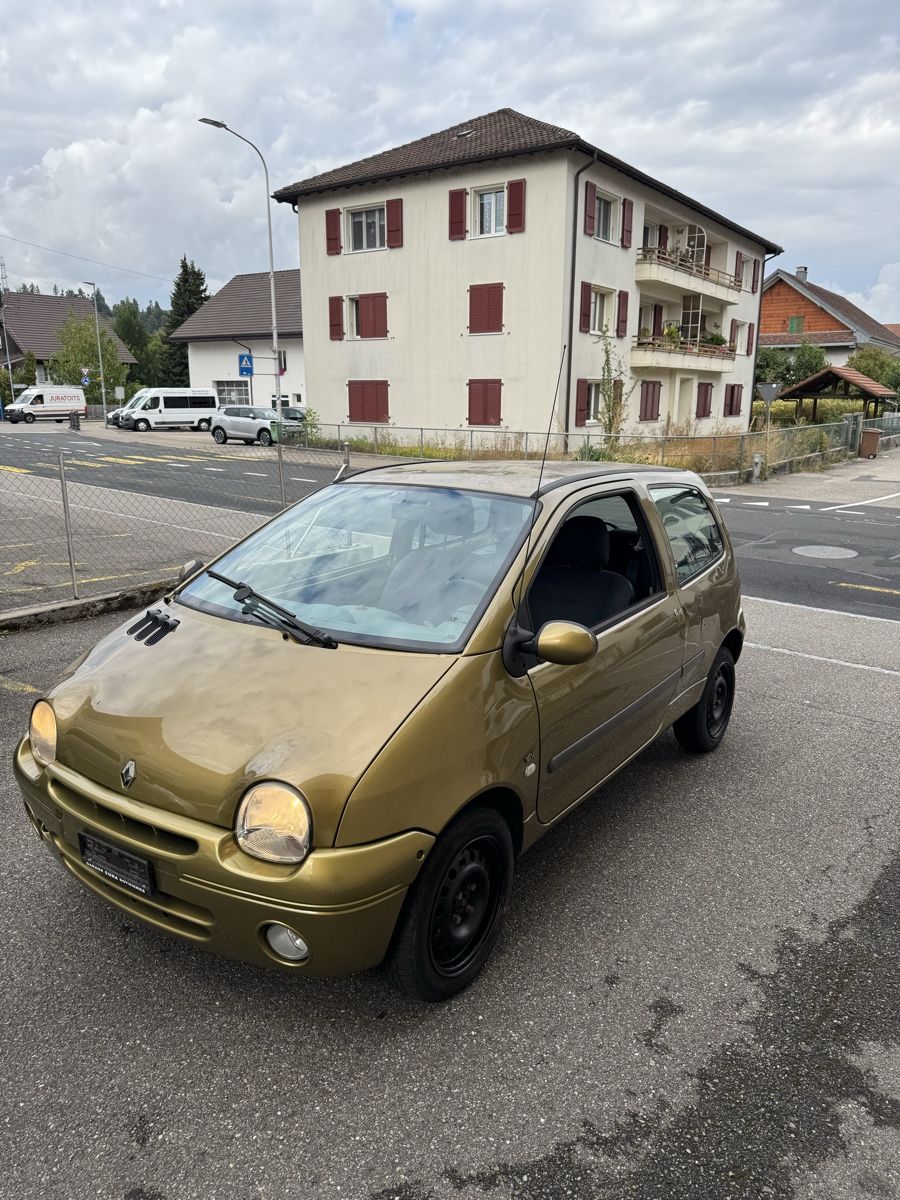 Automobili: Renault Twingo – Usato da Bassecourt venduto da ShkodranAdemi 3