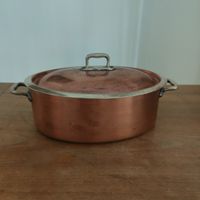 Cocotte ovale en cuivre vintage en très bon état 