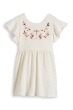 NEU mit Etikett! Mädchen Kleid mit Stickerei, Grösse 116