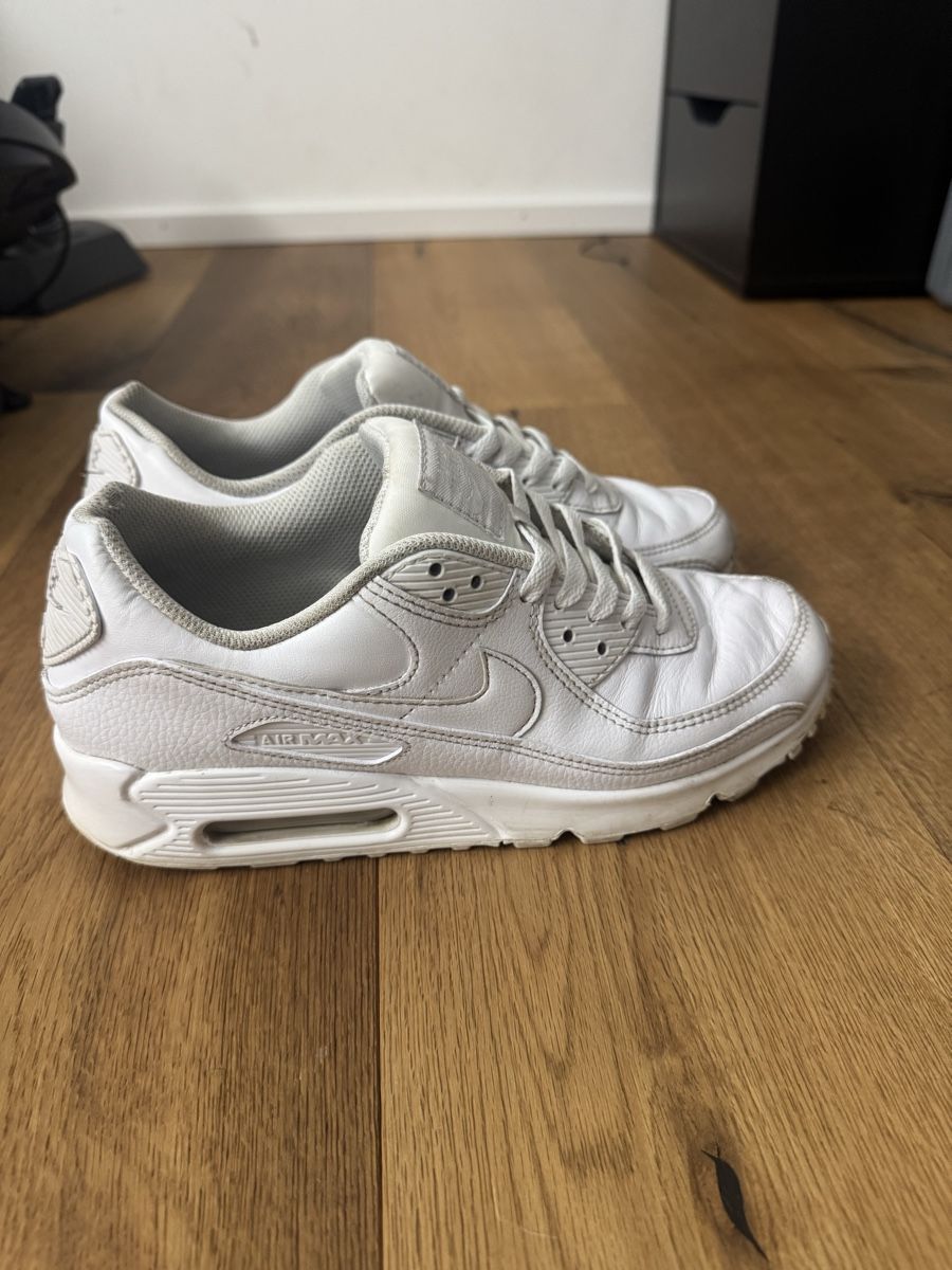 Nike Scarpe da uomo: Airmax 90 Weiss Grösse 42 – Usato da Rapperswil SG venduto da dia_p6d7