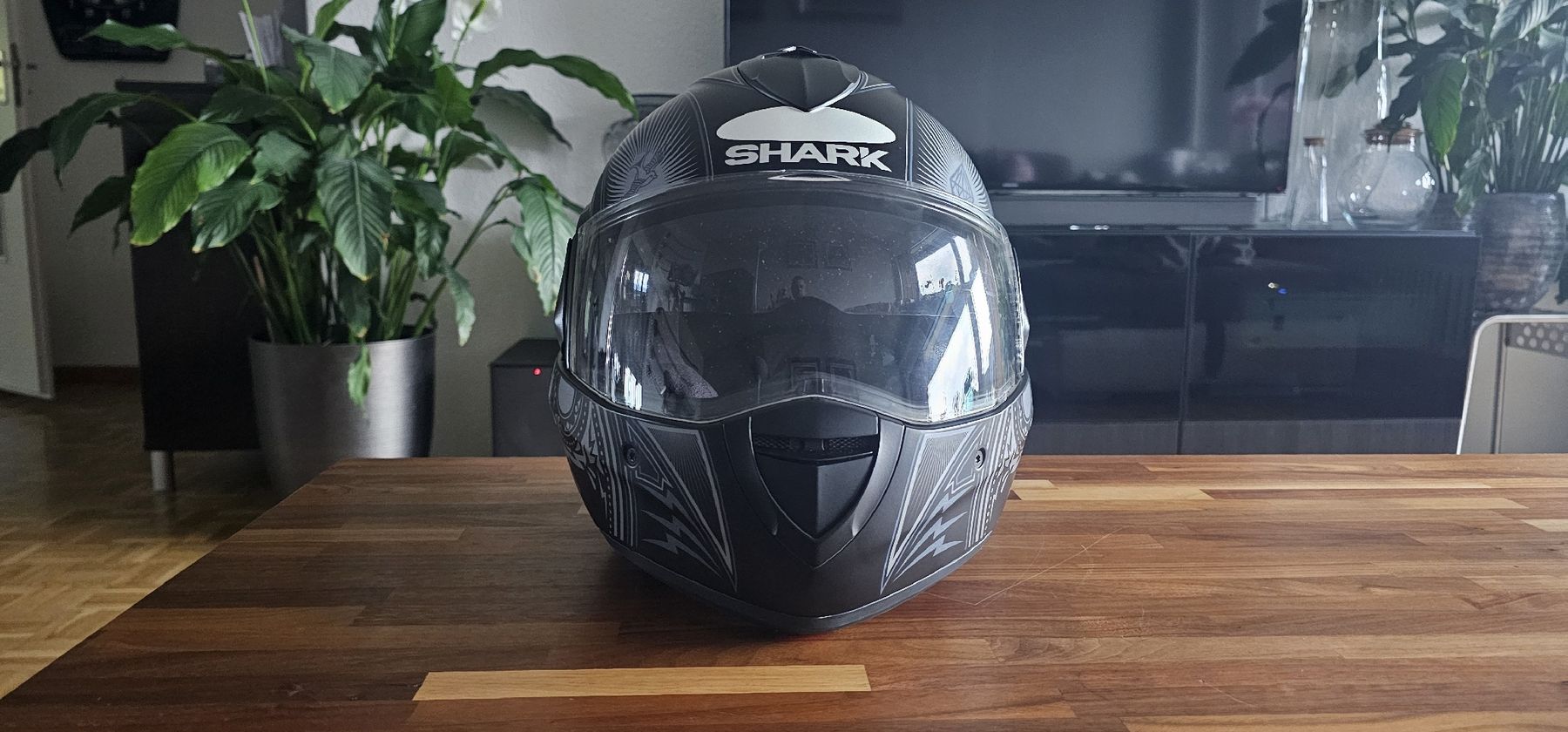 Caschi & visiere: Shark Helmet – Nuovo e nell'imballaggio originale da Hombrechtikon venduto da soeiro-pedro