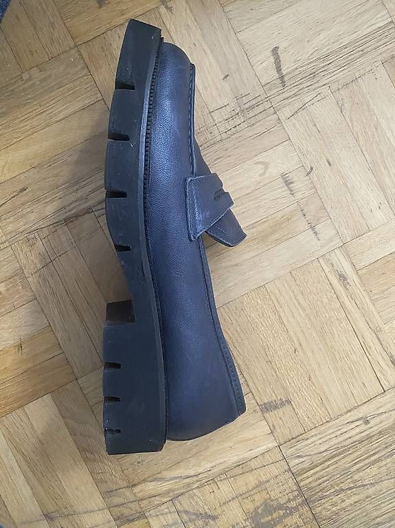 Damenschuhe: Dunkelblaue Loafers, EU 41 – Neu und originalverpackt aus Laufen von Looc_ 2