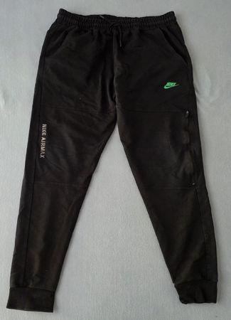 Nike Air Max Trainingshose Gr. XL eher L!!! Gebraucht.