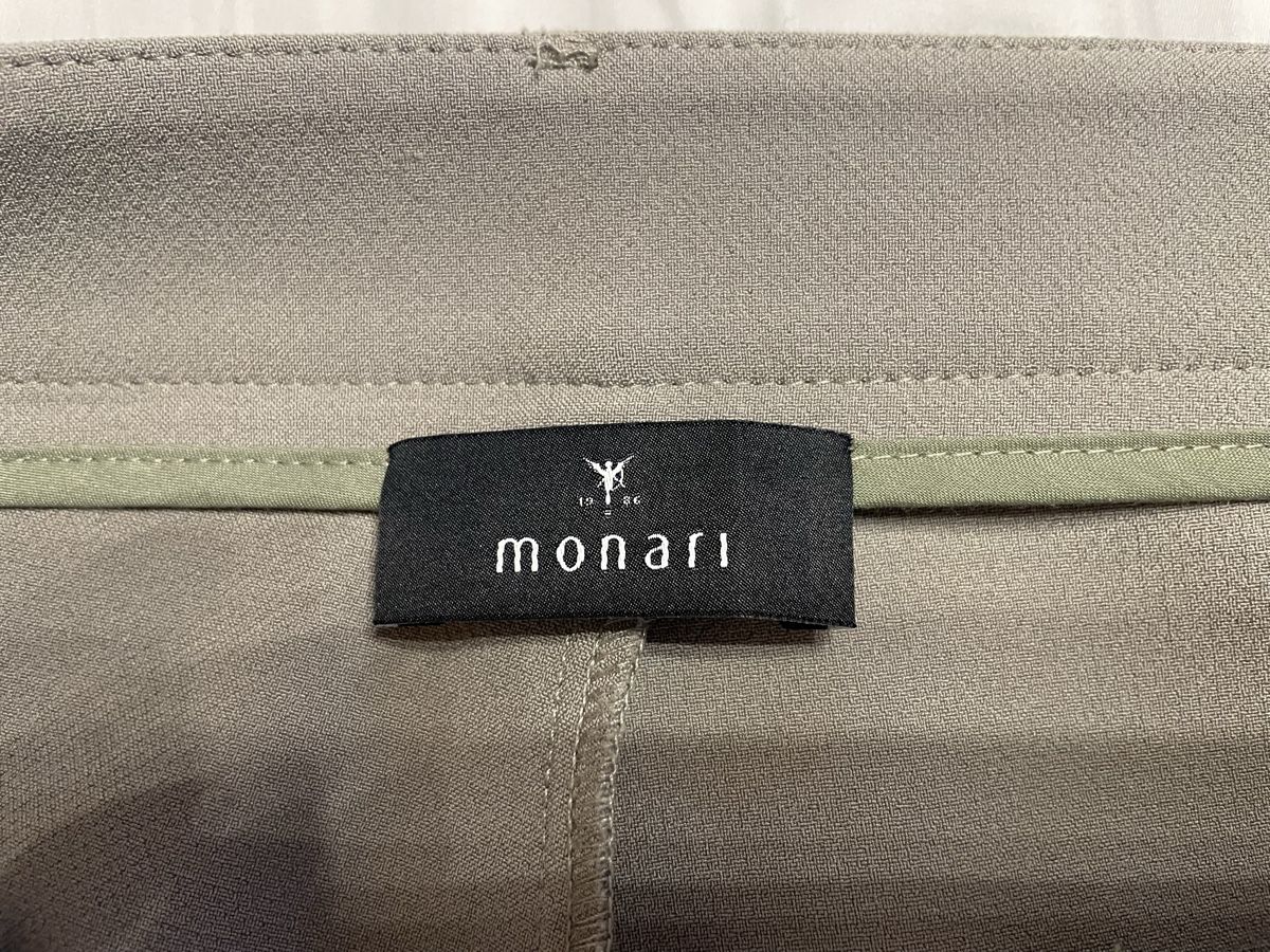 Monari Pantaloni: Monari Hose grün 44 Damen – Usato da Oberwil BL venduto da moneymaker1 2