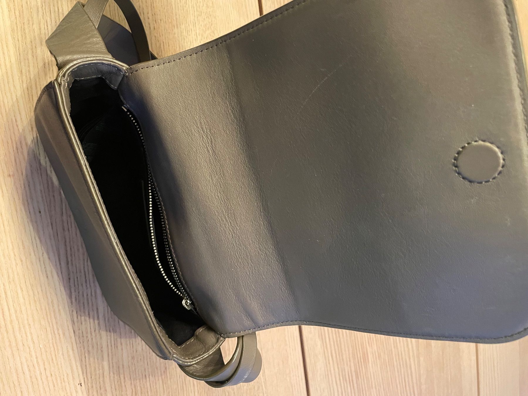 Allsaints Borse da donna: AllSaints Leather Purse – Usato da Glattpark(Opfikon) venduto da joh_km8y 1