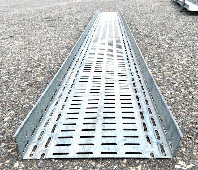 Kabel: Kabelkanal / Kabelrinne / Kabeltrasse 3Meter – Gebraucht aus Riedtwil von wiederverwendung 1