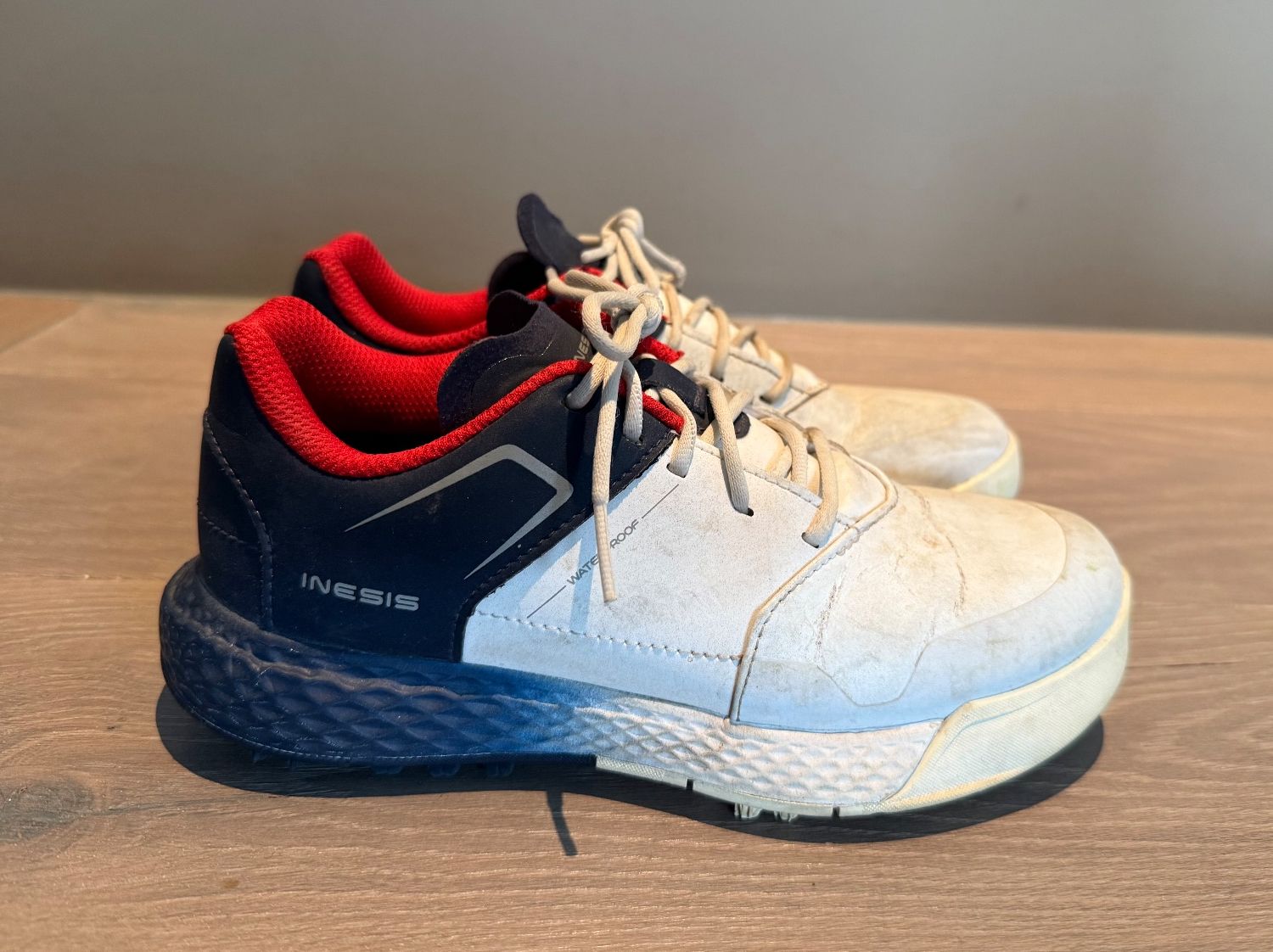 Decathlon Scarpe per ragazzi: Inesis Golfschuhe, Grösse 34 – Usato da Küsnacht ZH venduto da schweiz_ch