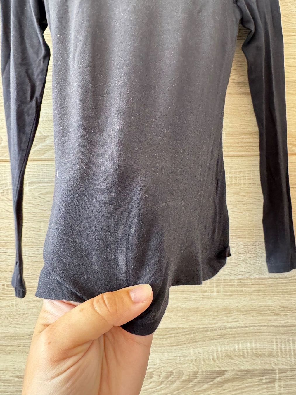 Pullover & Sweatshirts: Pull noir à col roulé – Gebraucht aus Montreux von iza_peche8 1
