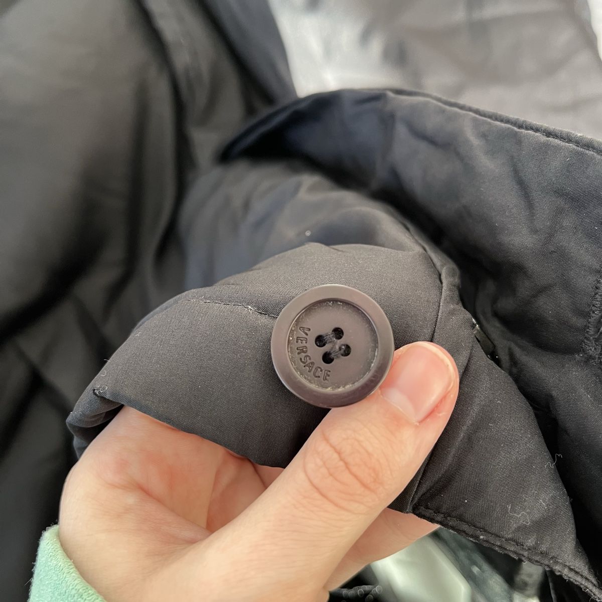 Versace Giacche: Gianni Versace silk puffer – Usato da Zug venduto da saskia-chiara 4