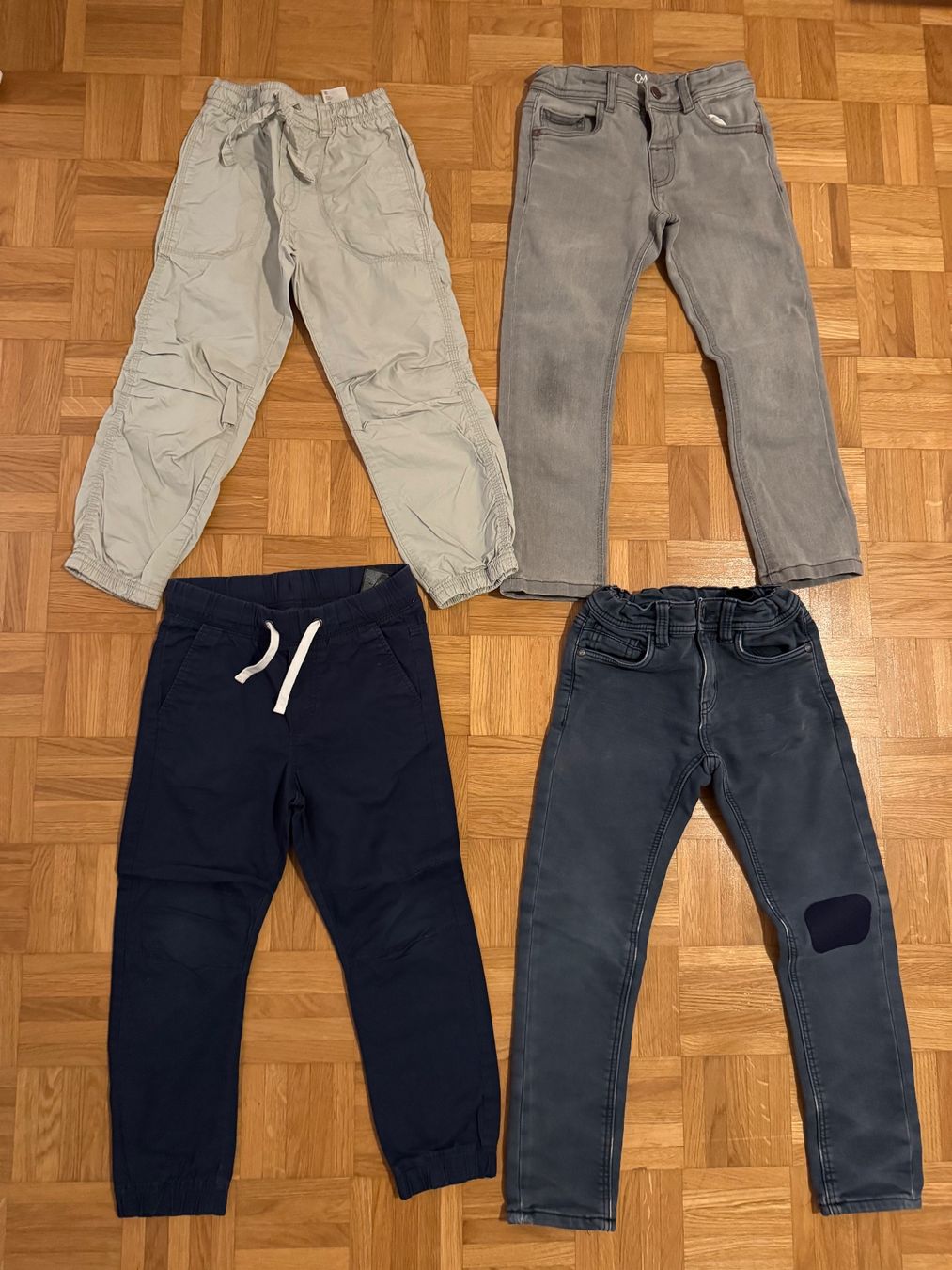 Pantaloni: Kinder Hosen Grösse 116 – Usato da Zürich venduto da zd_1965