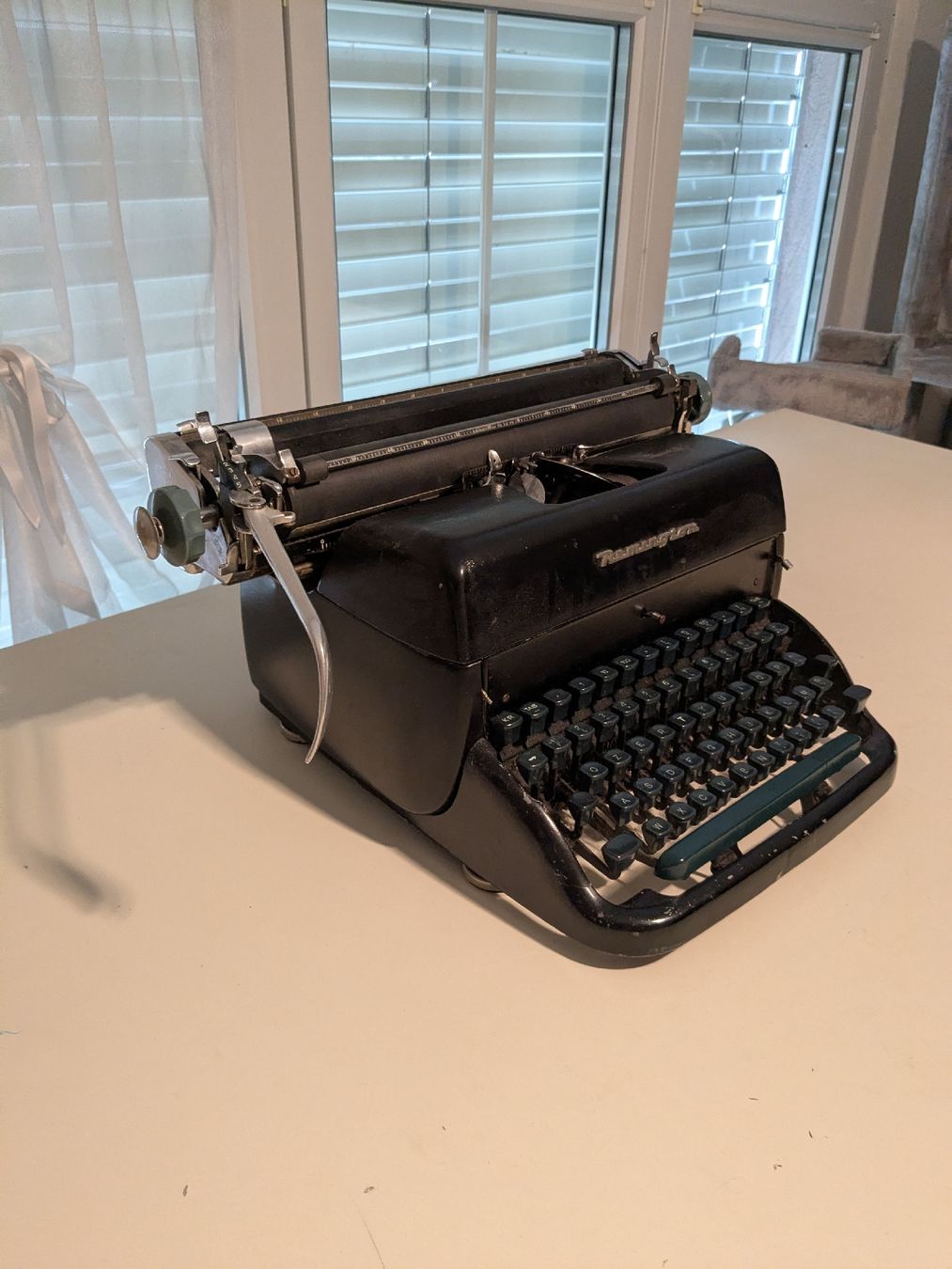 Remington Machines à écrire: Schreibmaschine Remington Schwarz – D'occasion à Subingen par dominio2014 1