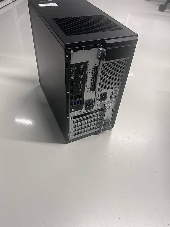 PC: Dell Precision 3630  Intel i7-9700 – Usato da Alpnach Dorf venduto da nik_qt2d 1