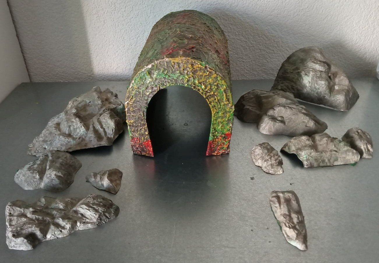 Modellini di ferrovie: TUNNEL Train + Kit Rochers  modélisme ferroviaire – Usato da Le Locle venduto da PereiraHugo