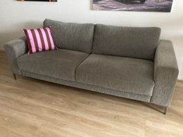 Gemütliches 3-er Sofa, Grau - Ideal für den Winter!