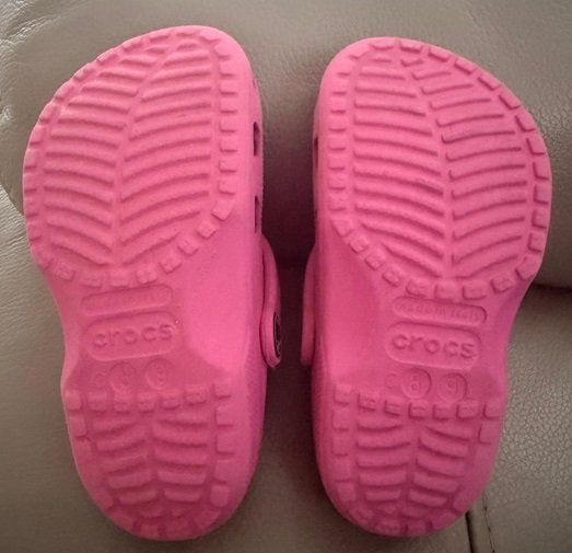 Crocs Schuhe für Mädchen: Kinder-Crocs (23) – Gebraucht aus Grüningen von tienda100 2