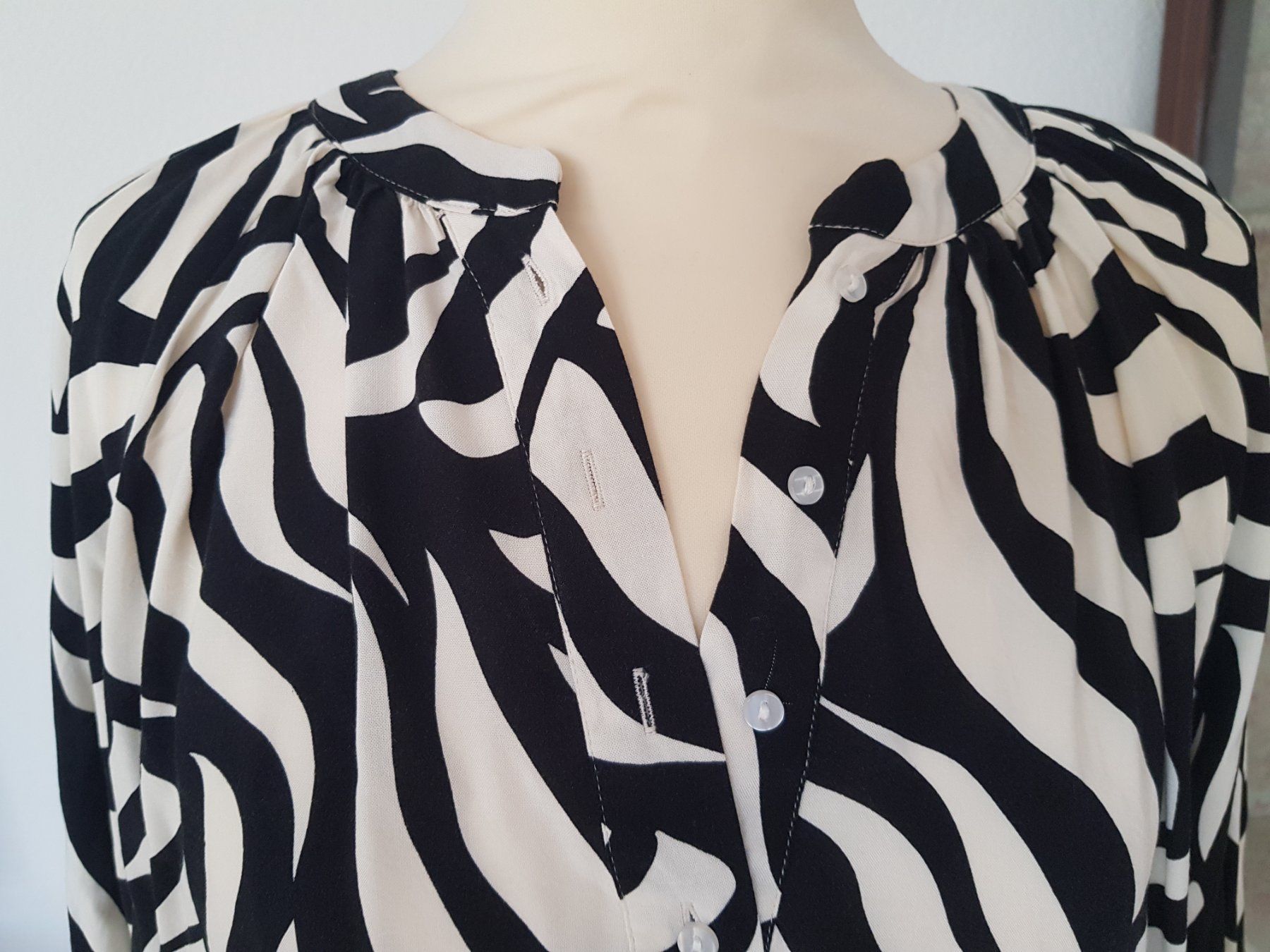 H&M Camicette: NEUWERTIGE DAMENBLUSE – Nuovo (secondo la descrizione) da Root venduto da LifestyleAccessoires 1