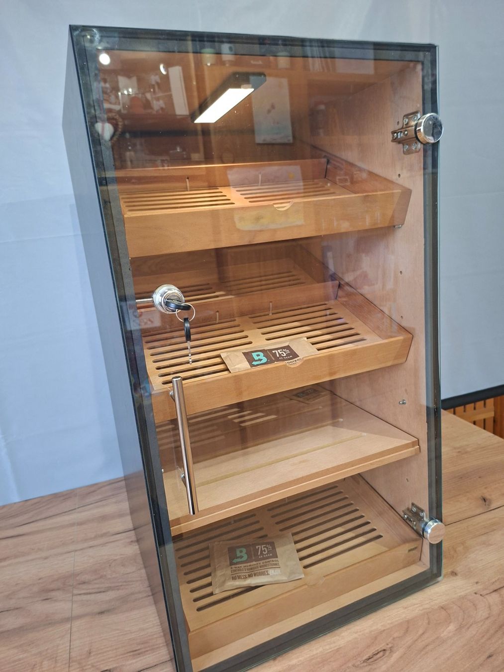 Adorini Humidor per sigari: ADORINI Prato Deluxe "1ère version" – Usato da Renan BE venduto da JChris30