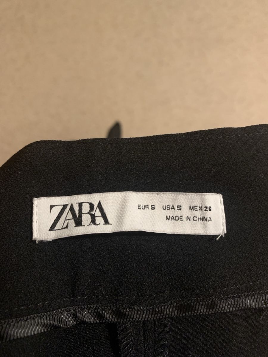Zara Pantalons: Fancy Hose  – D'occasion à Windisch par pau_y7qh 3
