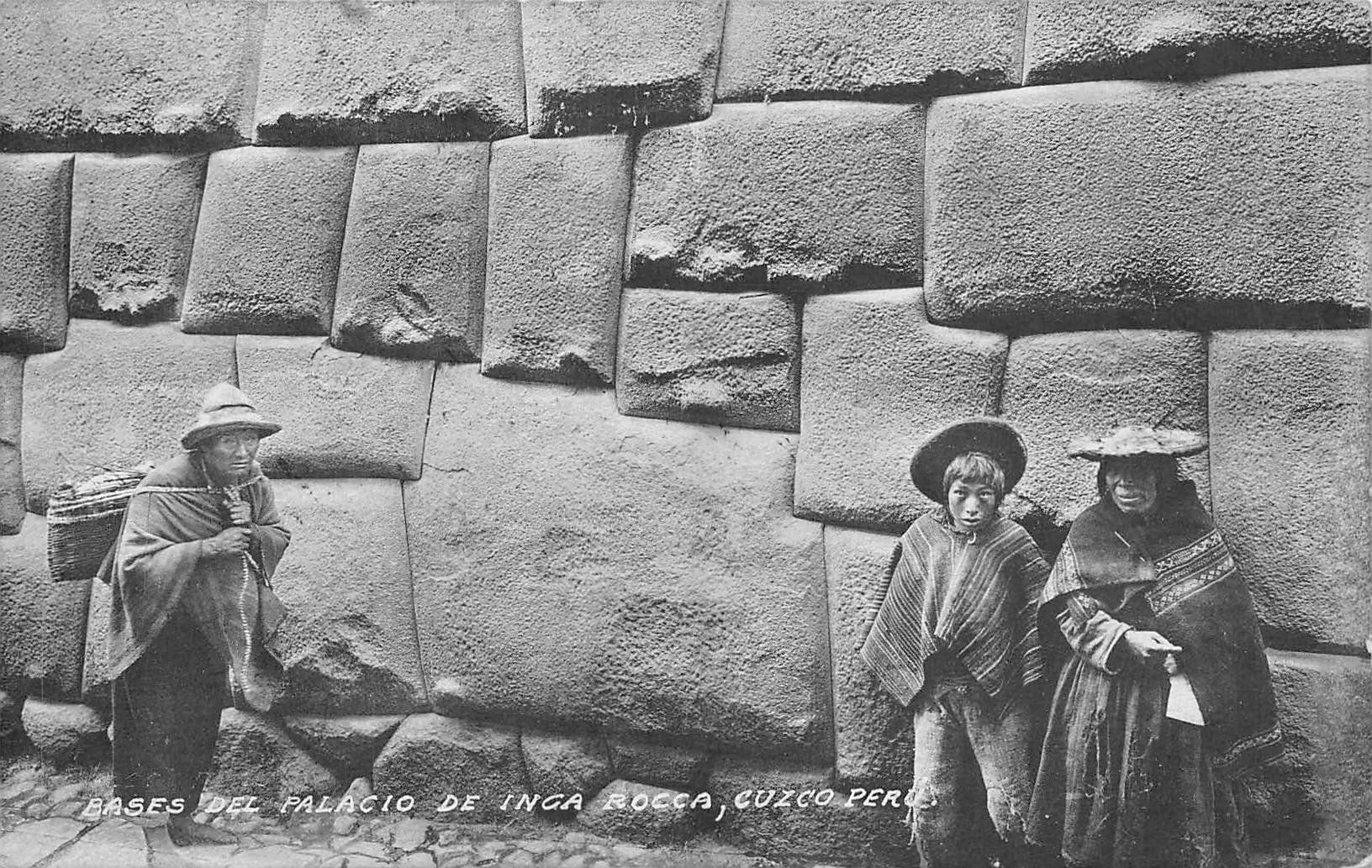 Cartoline postali: Cusco, Bases del Palacio de Inca – Usato da Ottikon b.Kemptth. venduto da Neptun1974