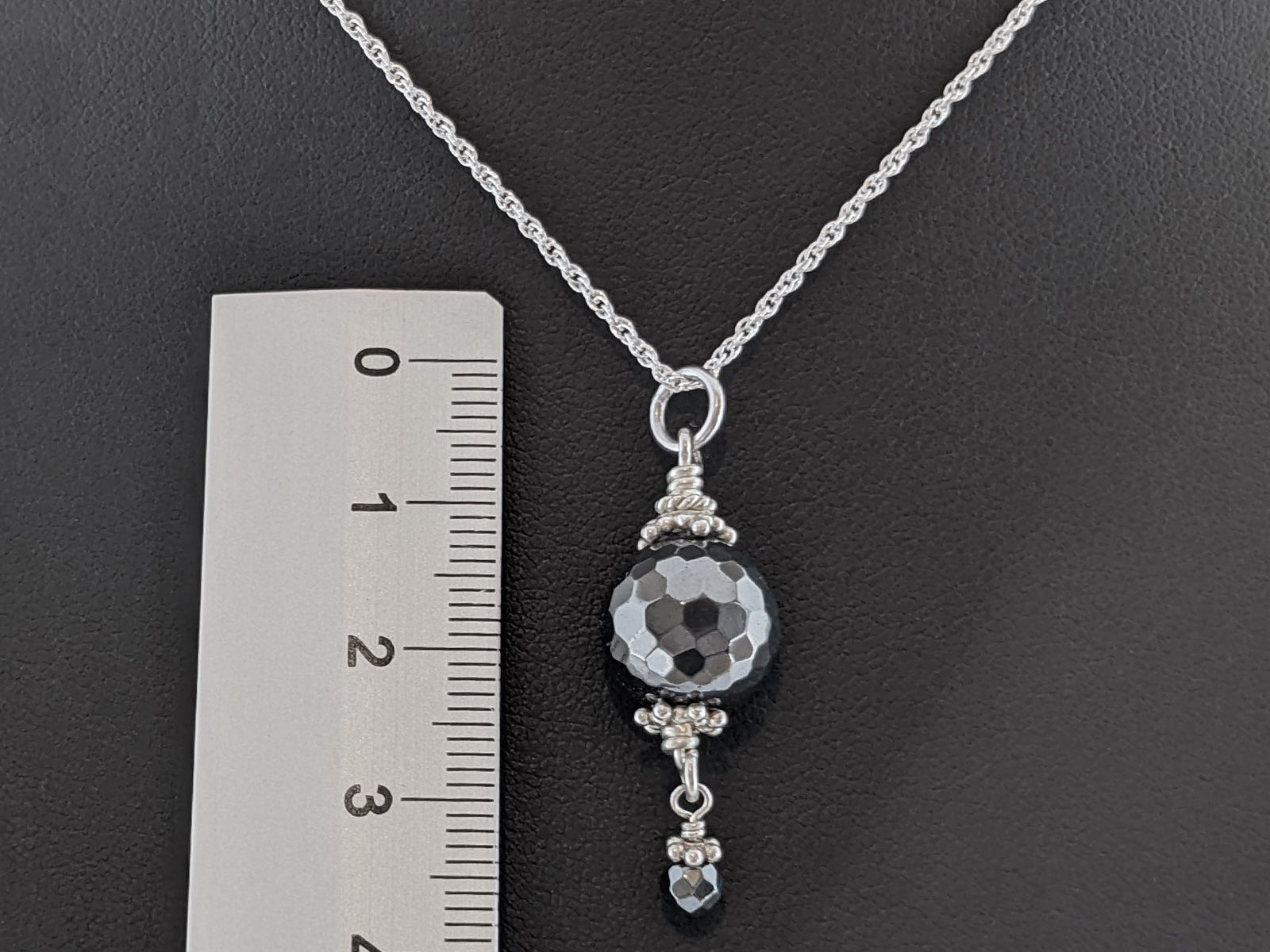 Minerali & Pietre curative: Hämatit Anhänger mit Silber Kette 925 – Nuovo e nell'imballaggio originale da Meilen venduto da GypsyCat