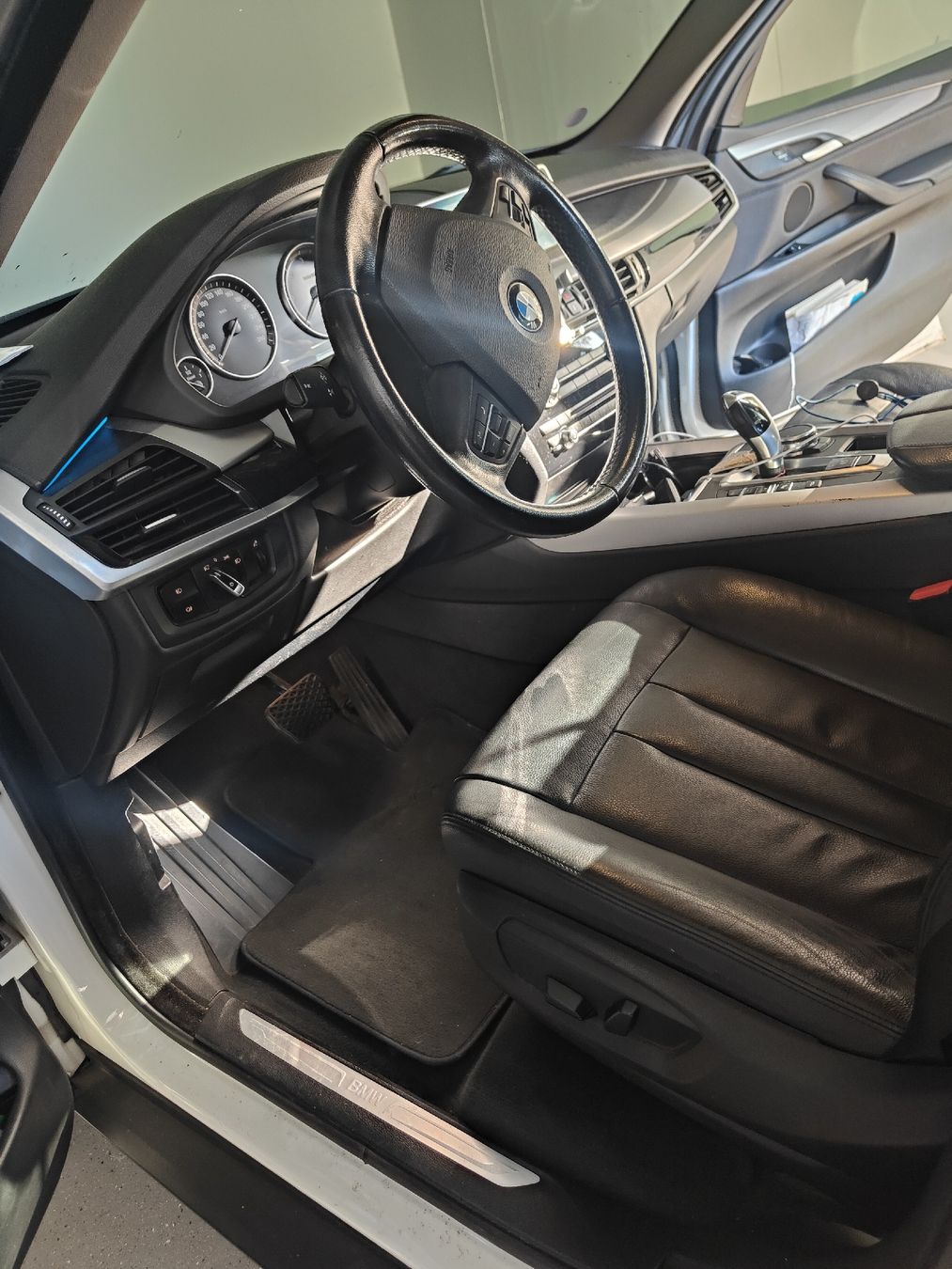 BMW Automobili: BMW X5 2.0 Diesel – Usato da Zürich venduto da ajt_bk2h 8