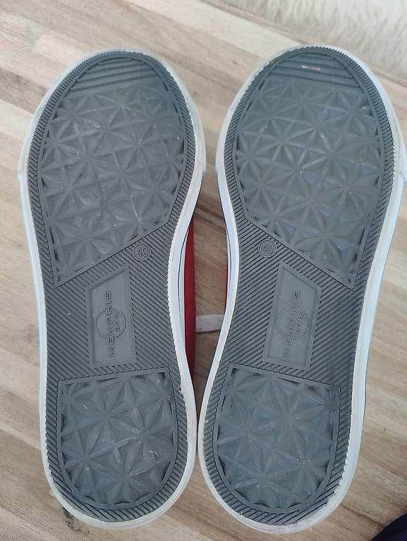 Scarpe da uomo: Memphis Sneaker Schuhe Grösse 40 – Usato da Stettfurt venduto da gutzli_al 1