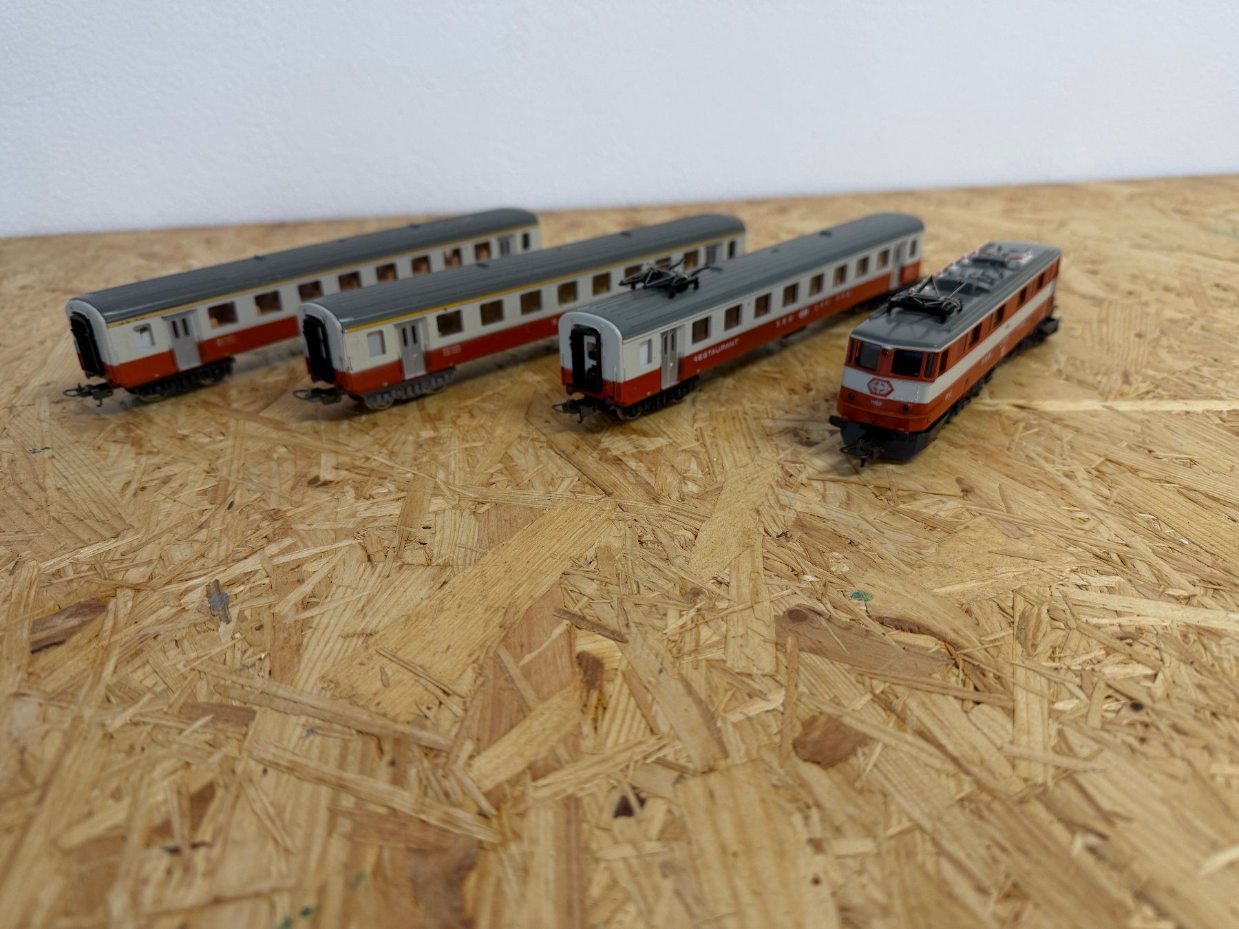 Lima Modellini di ferrovie: Lima-Swiss-Express-4-teilig (Set 2) – Usato da Reinach AG venduto da dav_77l2 6