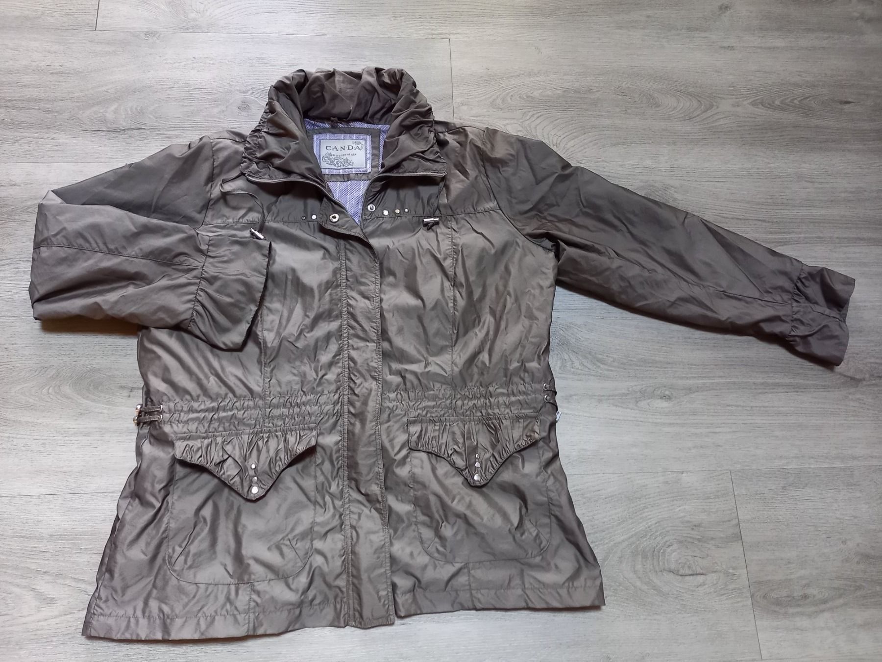Giacche: Elegante, leichte Jacke  46 – Usato da Bätterkinden venduto da Elefantenzoo