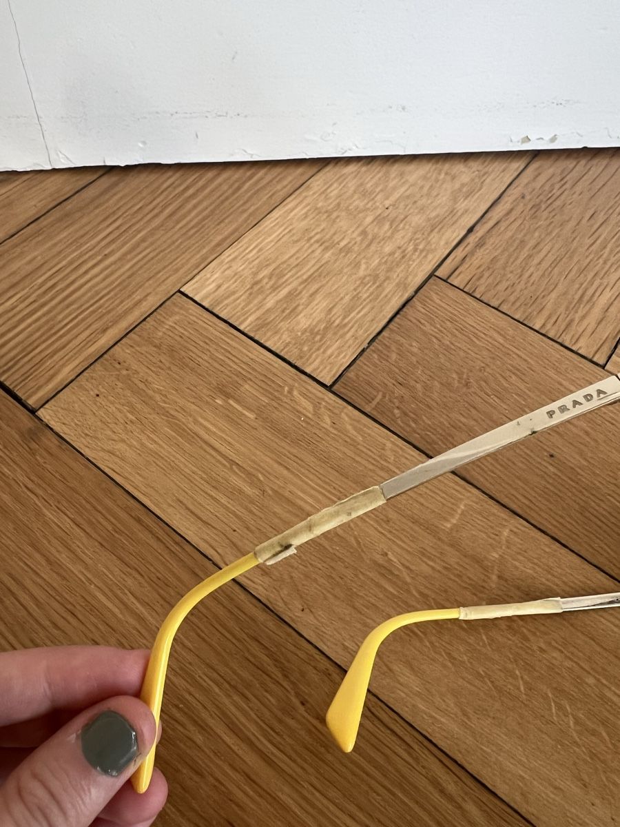 Prada Occhiali & Lenti: Authentic Prada Glasses (defect) – Usato da Zürich venduto da daria_m 2