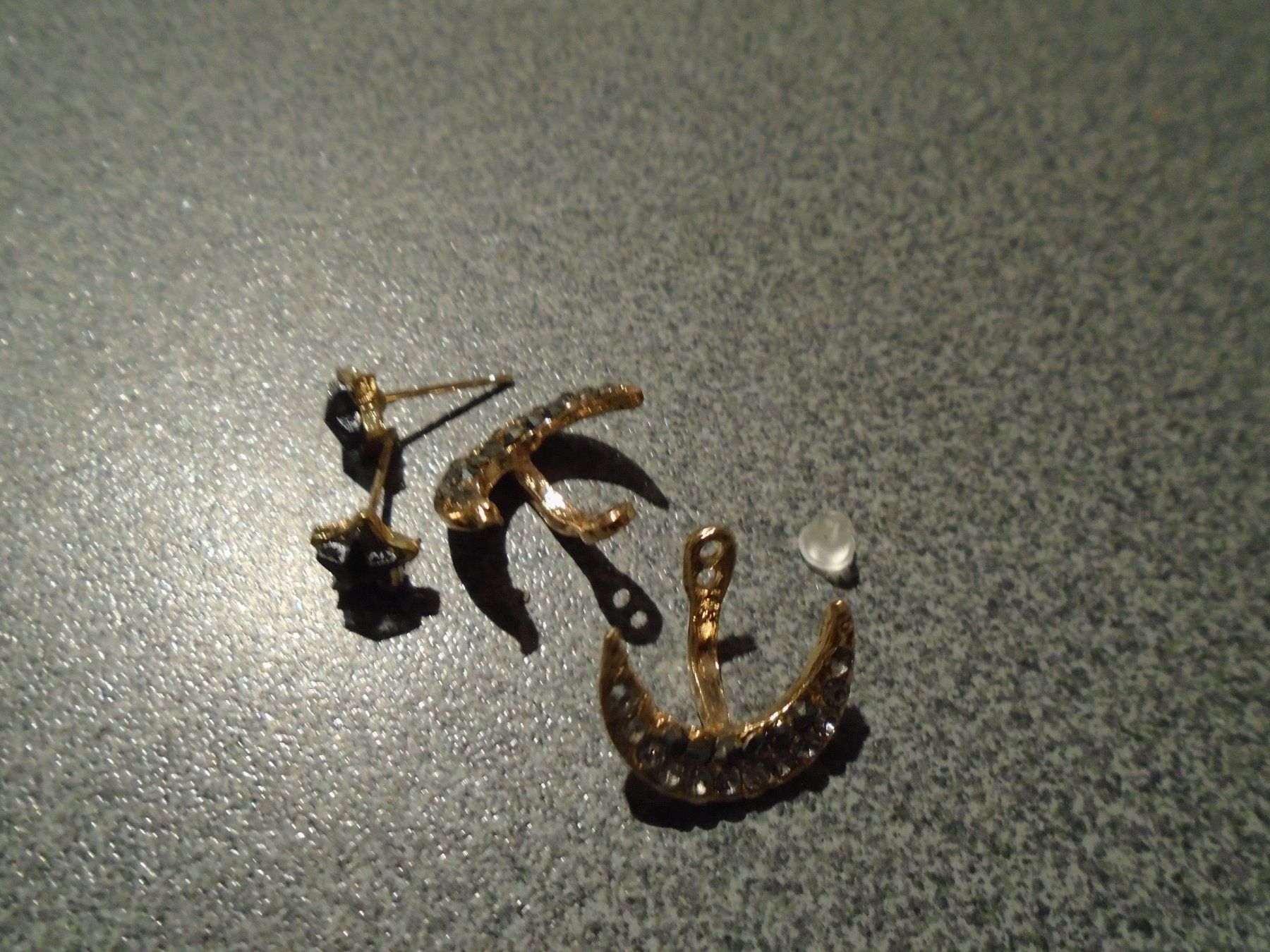 Boucles d'oreille: Ohrstecker Mond/schwarzer Stern – D'occasion à Zürich par abraxas1291