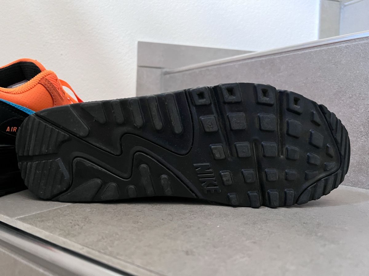Nike Scarpe da uomo: Nike Air Max 90 (orange, schwarz) – Nuovo (secondo la descrizione) da Guntalingen venduto da Aquila_R 6