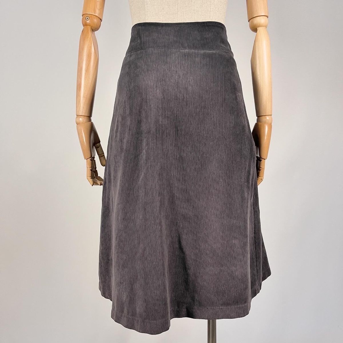Lilith Gonne: LILITH Velvet Skirt – Nuovo (secondo la descrizione) da Freienbach venduto da Avviivva_Shop 2