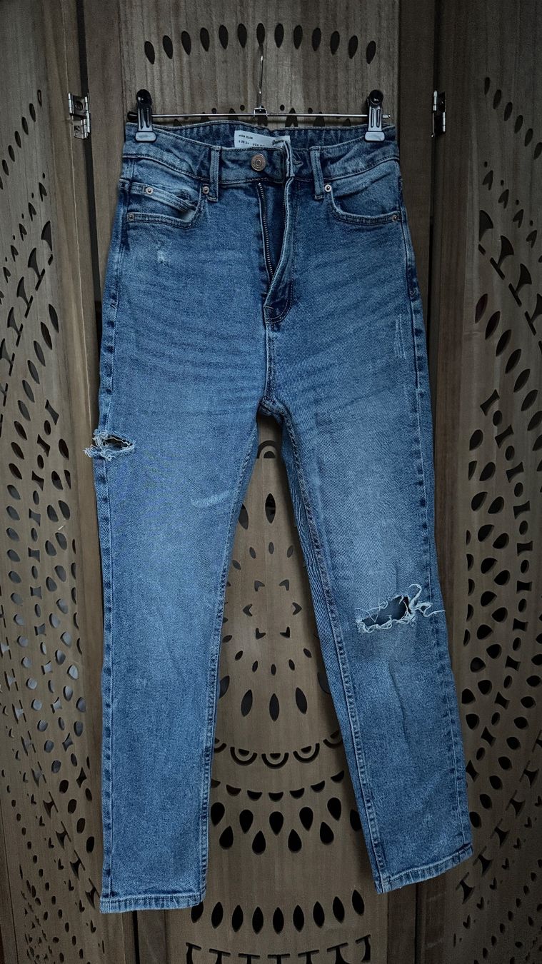 Stradivarius Jeans: Mom Slim Jeans Stradivarius – Usato da Riedern venduto da leoni_m