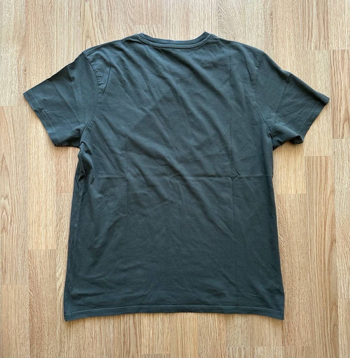 Alpha Industries T-shirt: Alpha Industries T-shirt  – Usato da Pfäffikon ZH venduto da Nataliia. 3