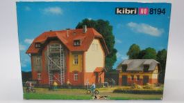 Neu Kibri 8194 Eisenbahner Wohnhaus Bausatz H0 HO H0m H0e
