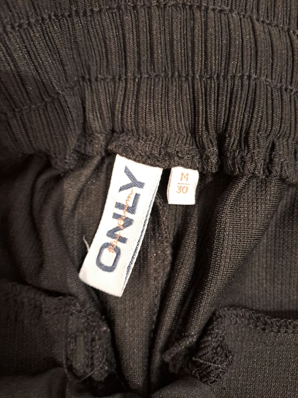 Only Pantaloni: ONLY Stoffhose Gr.M/30 – Usato da St. Gallen venduto da CAPYCORP 4