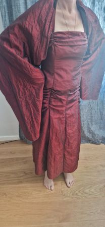 Damen-Kleid rot Grösse 40 mit Tuch, guter Zustand