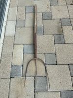 Heugabel mit Holzstiel gebrauchter Zustand