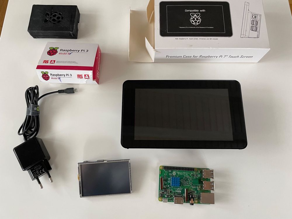 Raspberry pi 3B with lcd (Gebraucht) in Leytron für CHF 63 – mit ...