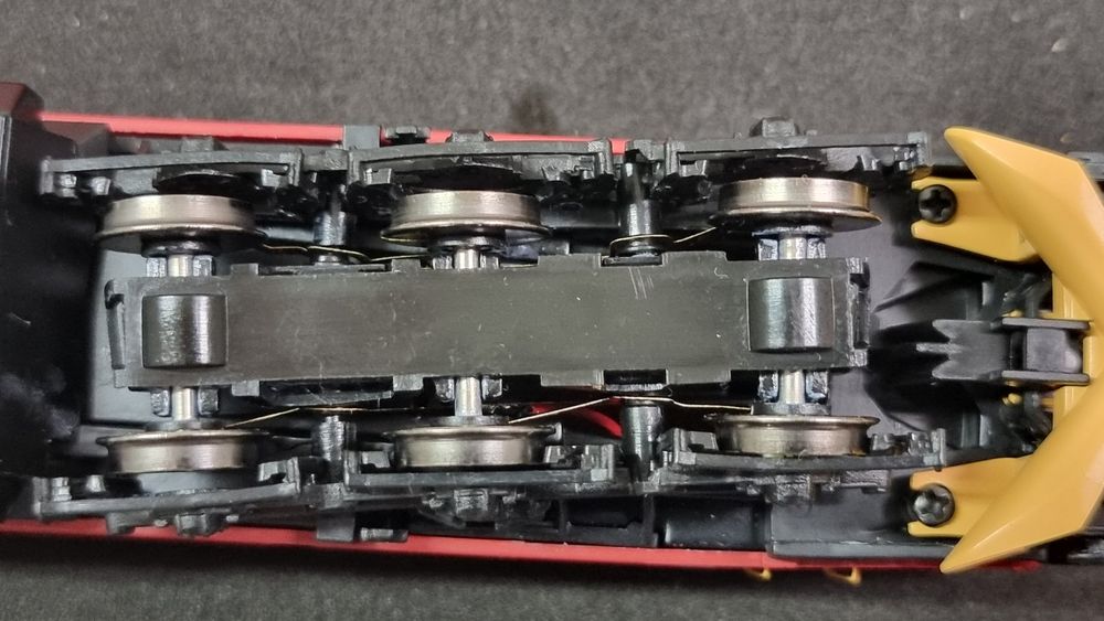 NSB Di 6.662 von Hobbytrade, defekt, zum Ausschlachten... Kaufen auf