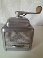 Kaffeemühle Antik , Moulux, 1948, France, Modele Depose