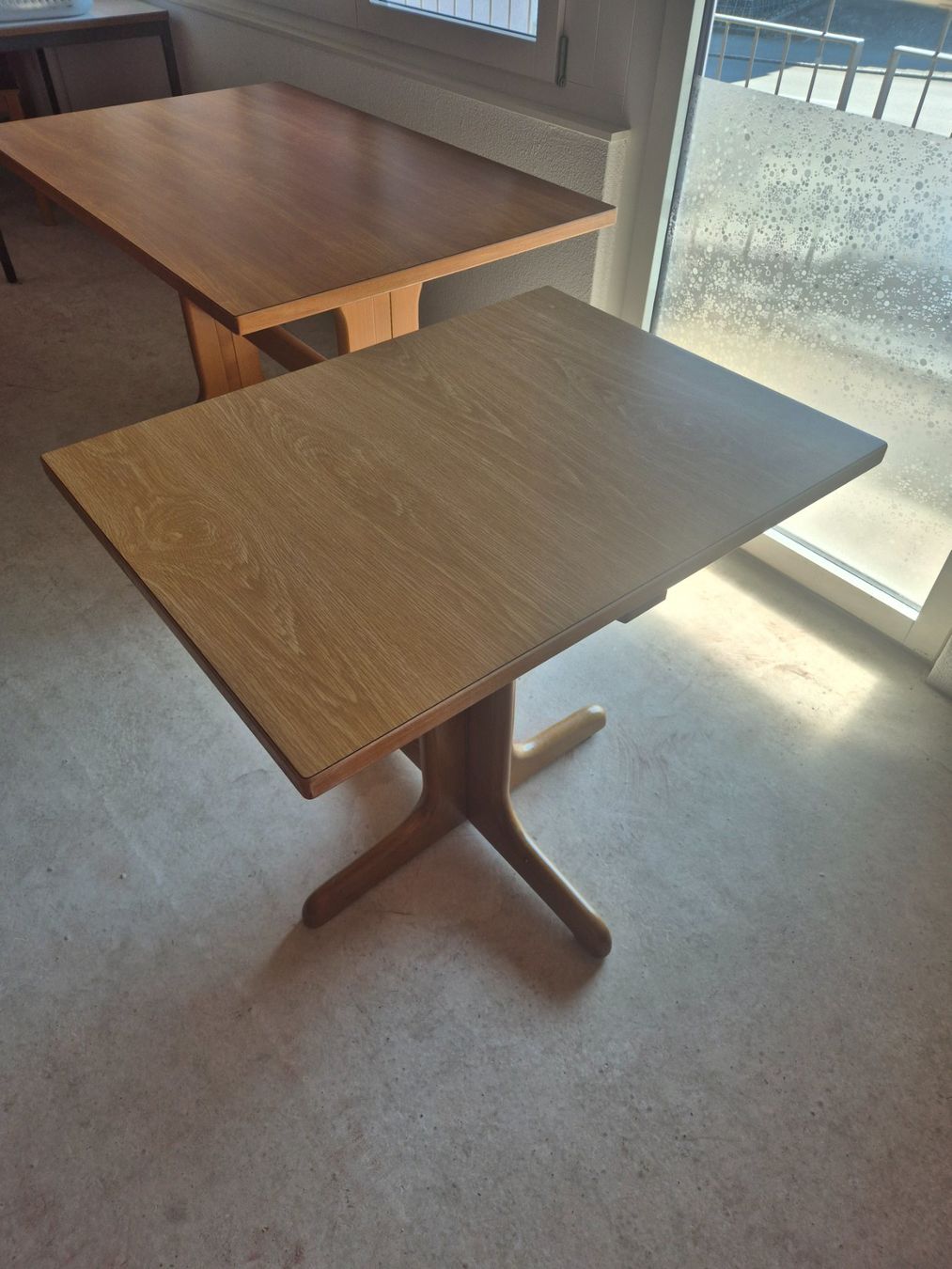 Tavoli: Restaurant Tische 2er (robust/Holz) – Usato da Schenkon venduto da 6246 2
