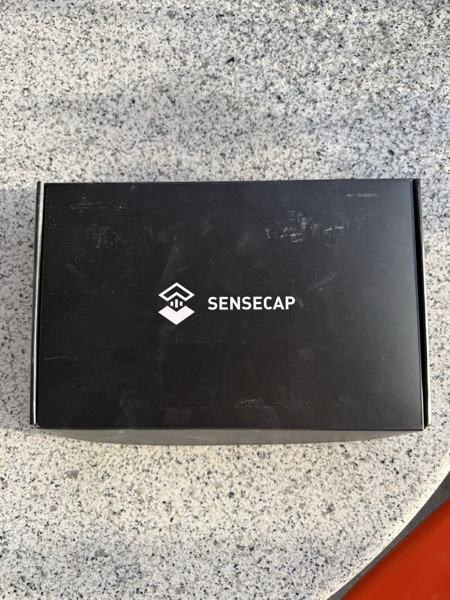 Sensecap Coin Miner: Sensecap M1 LoRaWAN Helium Miner M1-4868 mit Antenne – Usato da Birmensdorf ZH venduto da linkel
