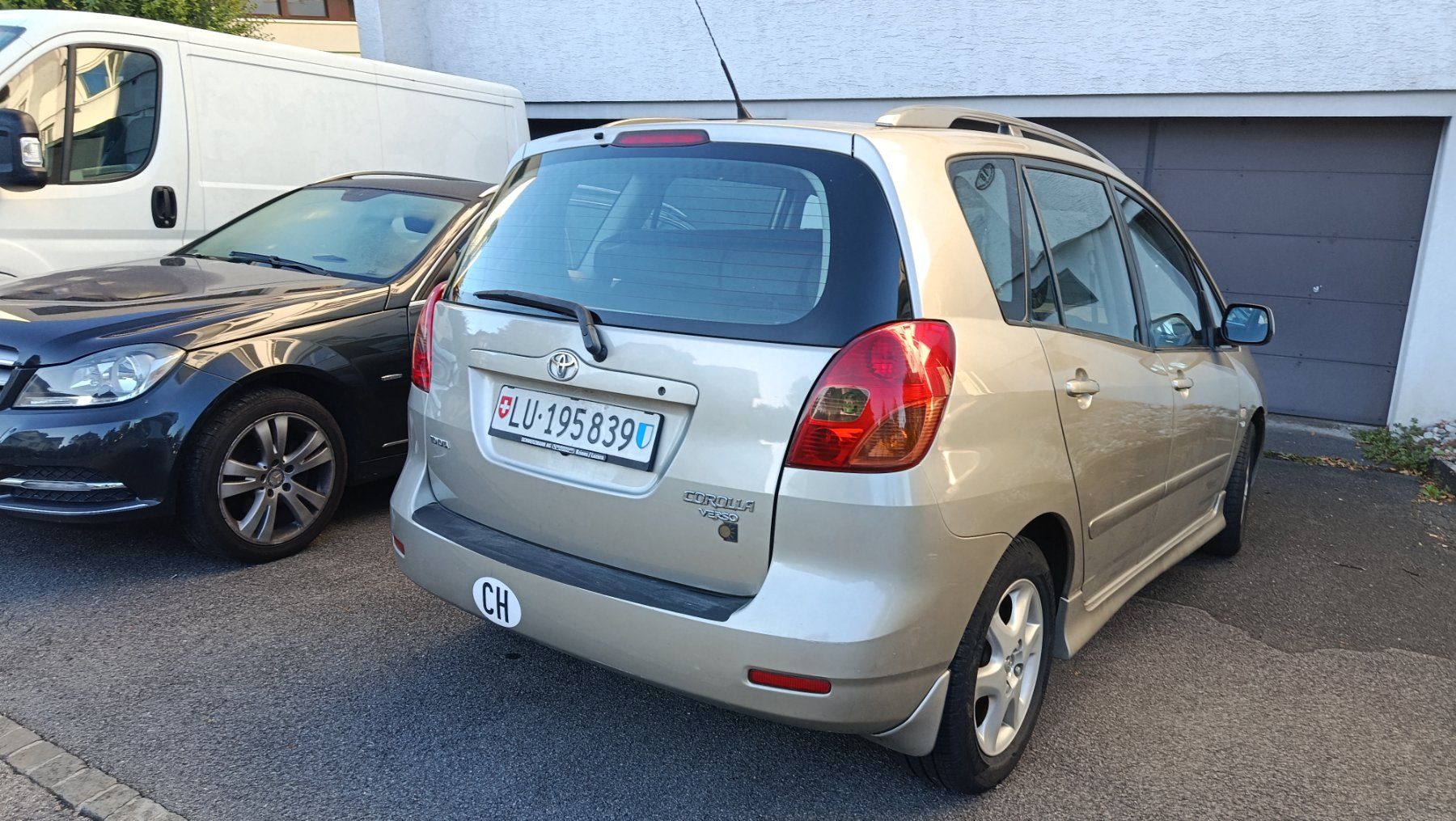 Toyota Autos: toyota Verso – D'occasion à Luzern par Arsland