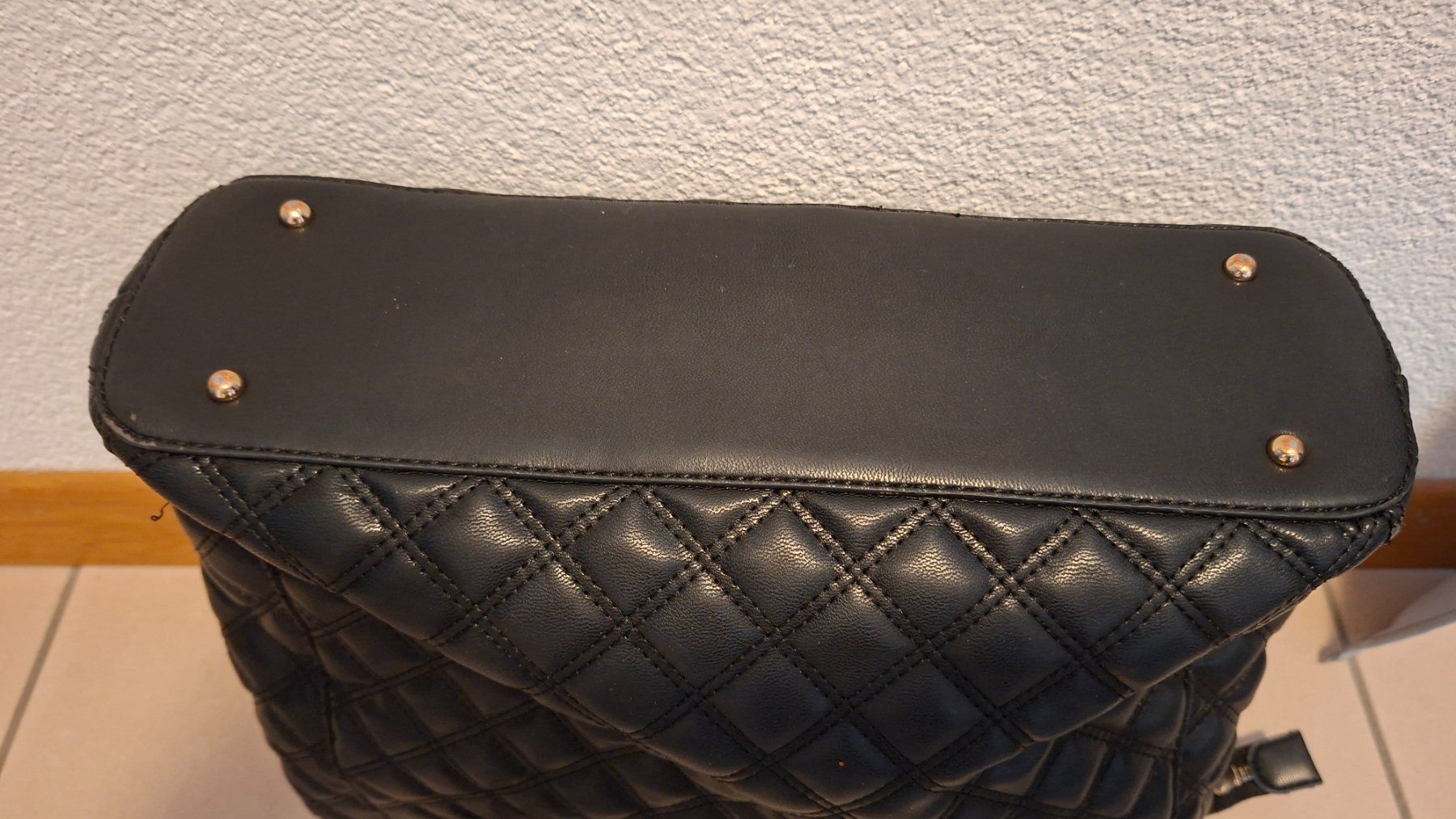 Guess Borse da donna: Vendo Borsa GUESS – Usato da Genestrerio venduto da mor_fnw8 9
