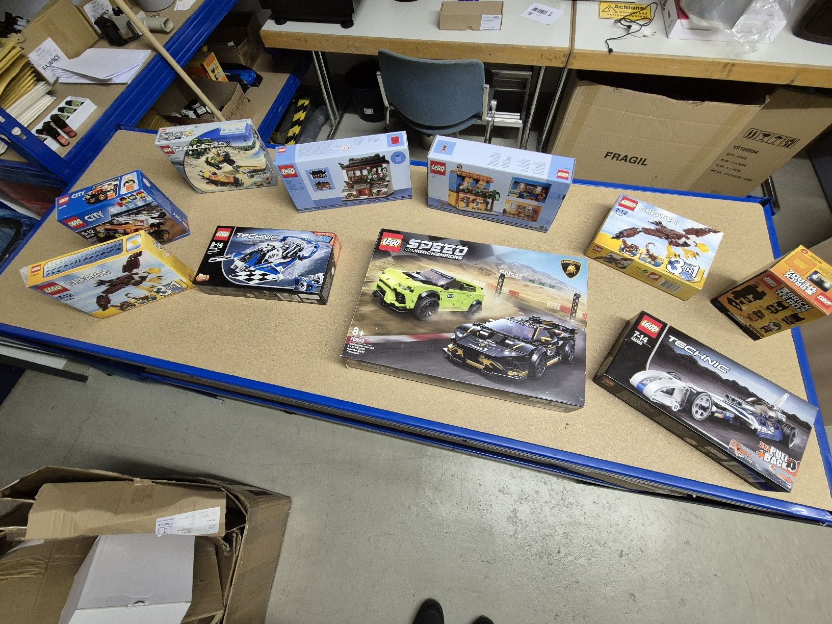 Lego Giocattoli: 10 Lego Sets, Technic, Speed Champions uvm. – Usato da Chur venduto da rest-posten-24 1